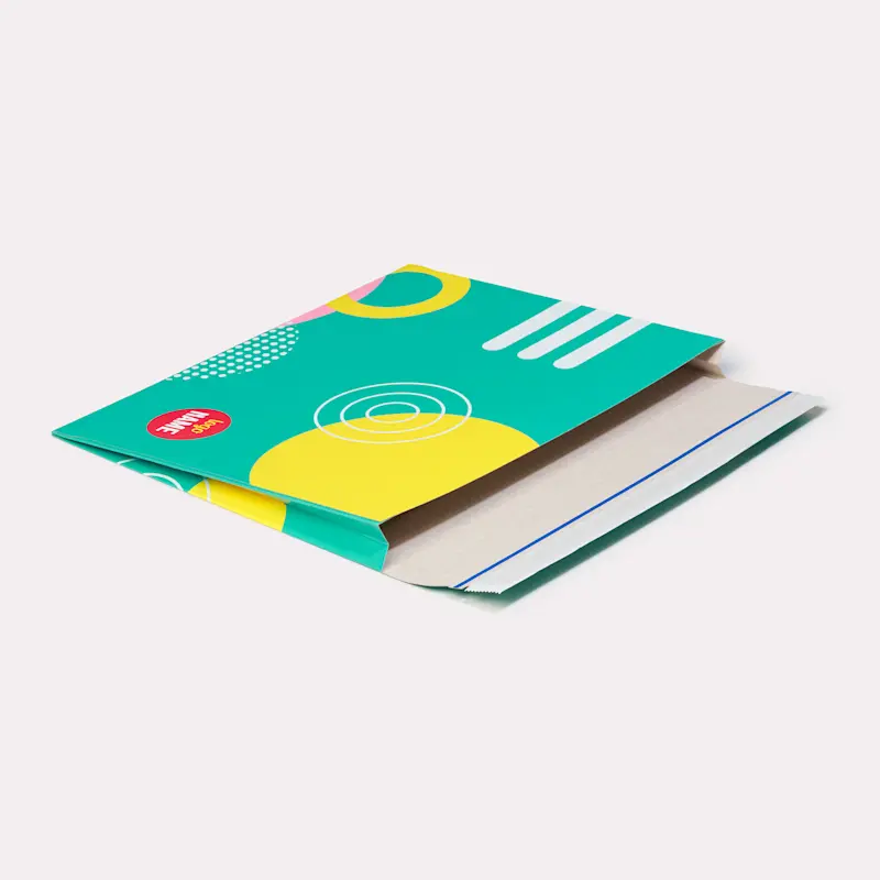Enveloppes avec pli latéral