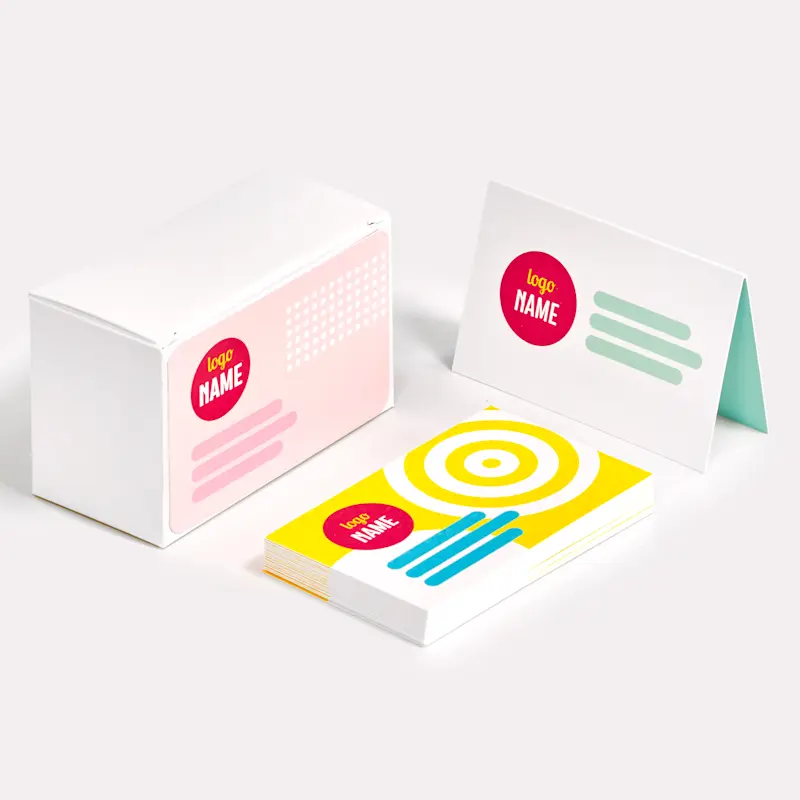 Cartes de visite avec différents papiers et finitions