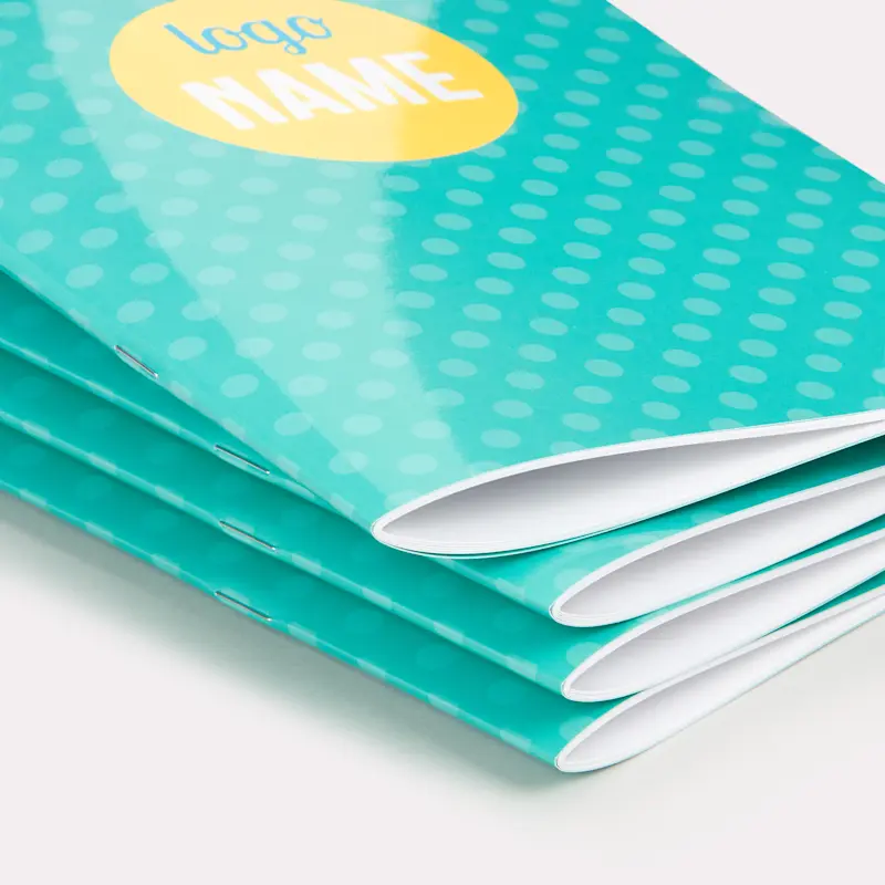 Brochures pelliculées (agrafées)