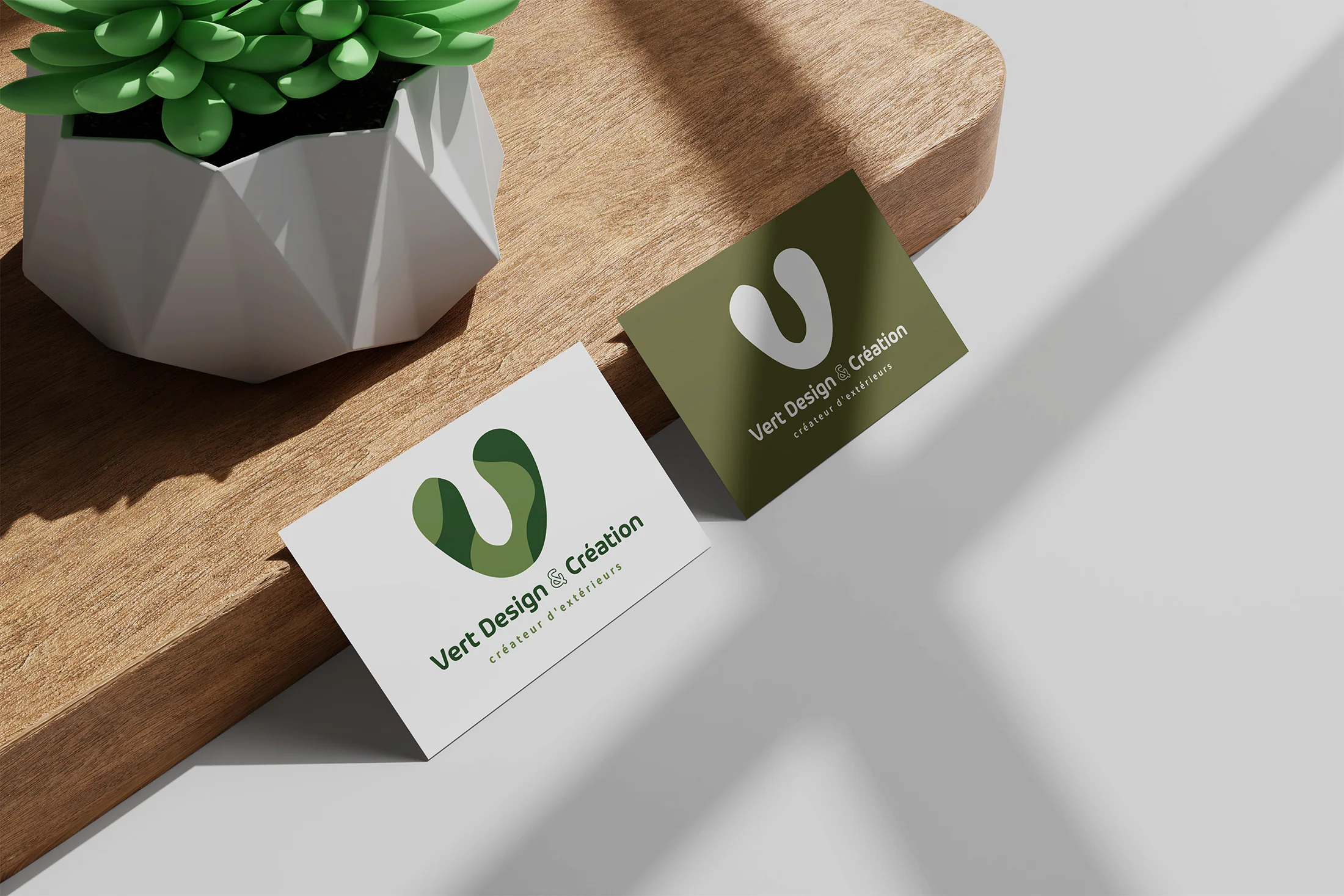Carte de visite Vert Design & Création conçue par LAC VISION